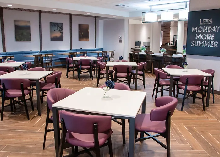 Fairfield Inn & Suites By Marriott Davenport Quad Cities